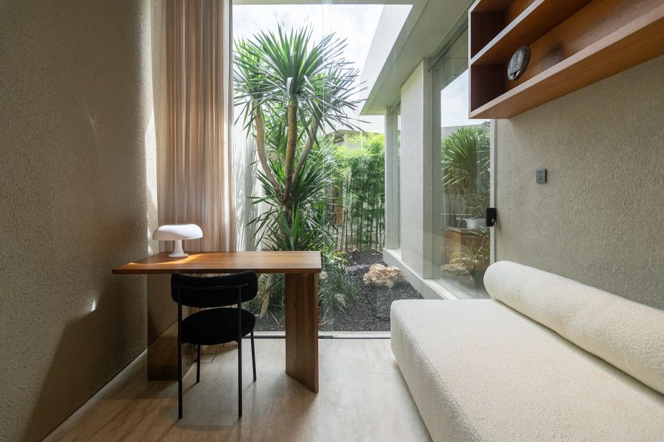 MELV Ocean 2BR C2 2024-Dec-25 (Grabchilev) H52